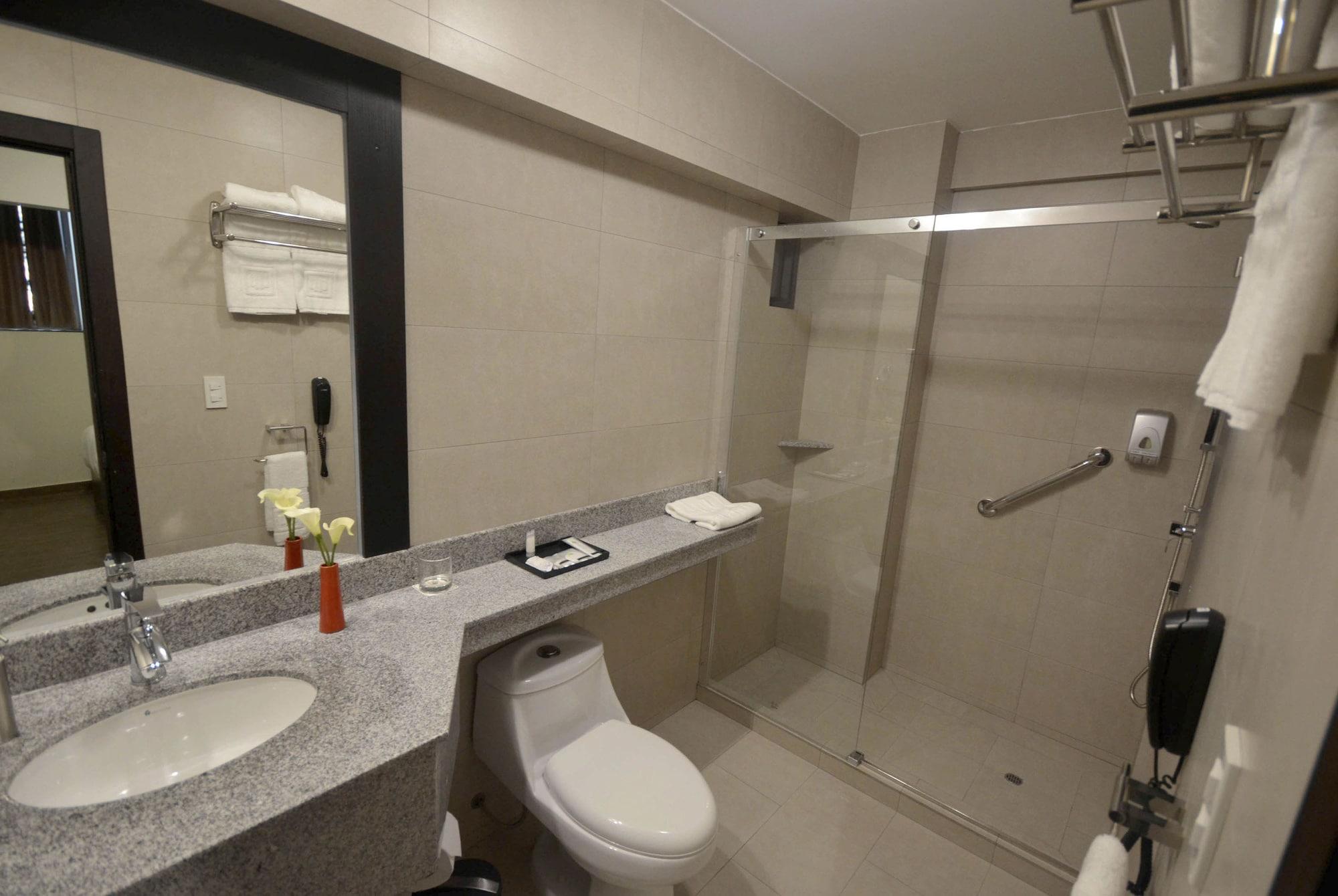 Qp Hotels Trujillo Exteriér fotografie